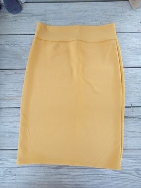 Trendz Mustard Yellow Back Slit Pencil Skirt Size 2XL